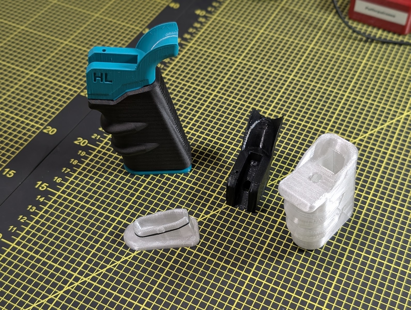 AR14/M4 kompatibler Milspec Griff, individuell anpassbar
